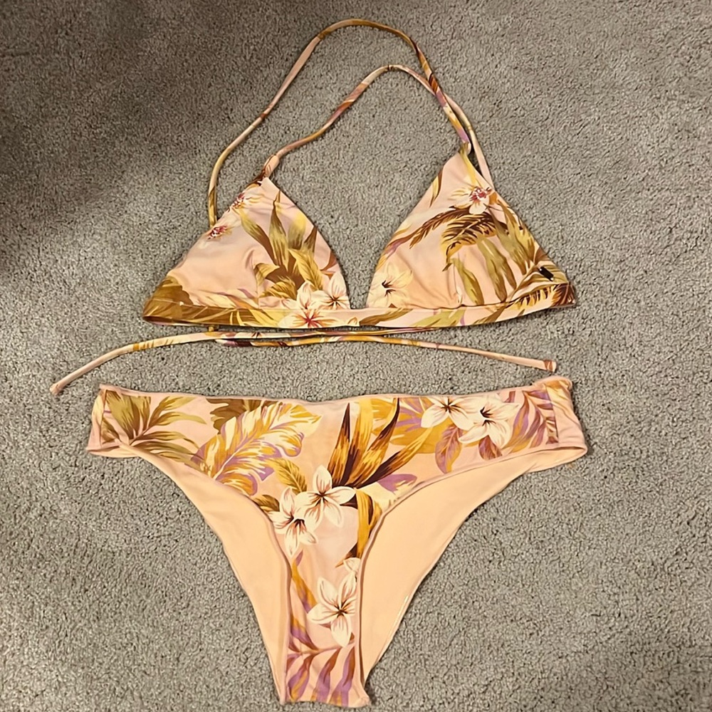 Ripcurl two piece swimsuit